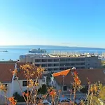 Kike Apartment Split