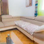 Apartment Kike *