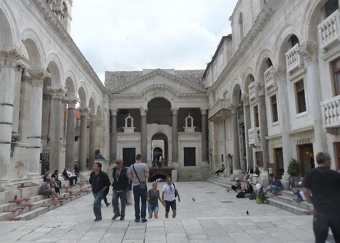 Kike&ana Appartement